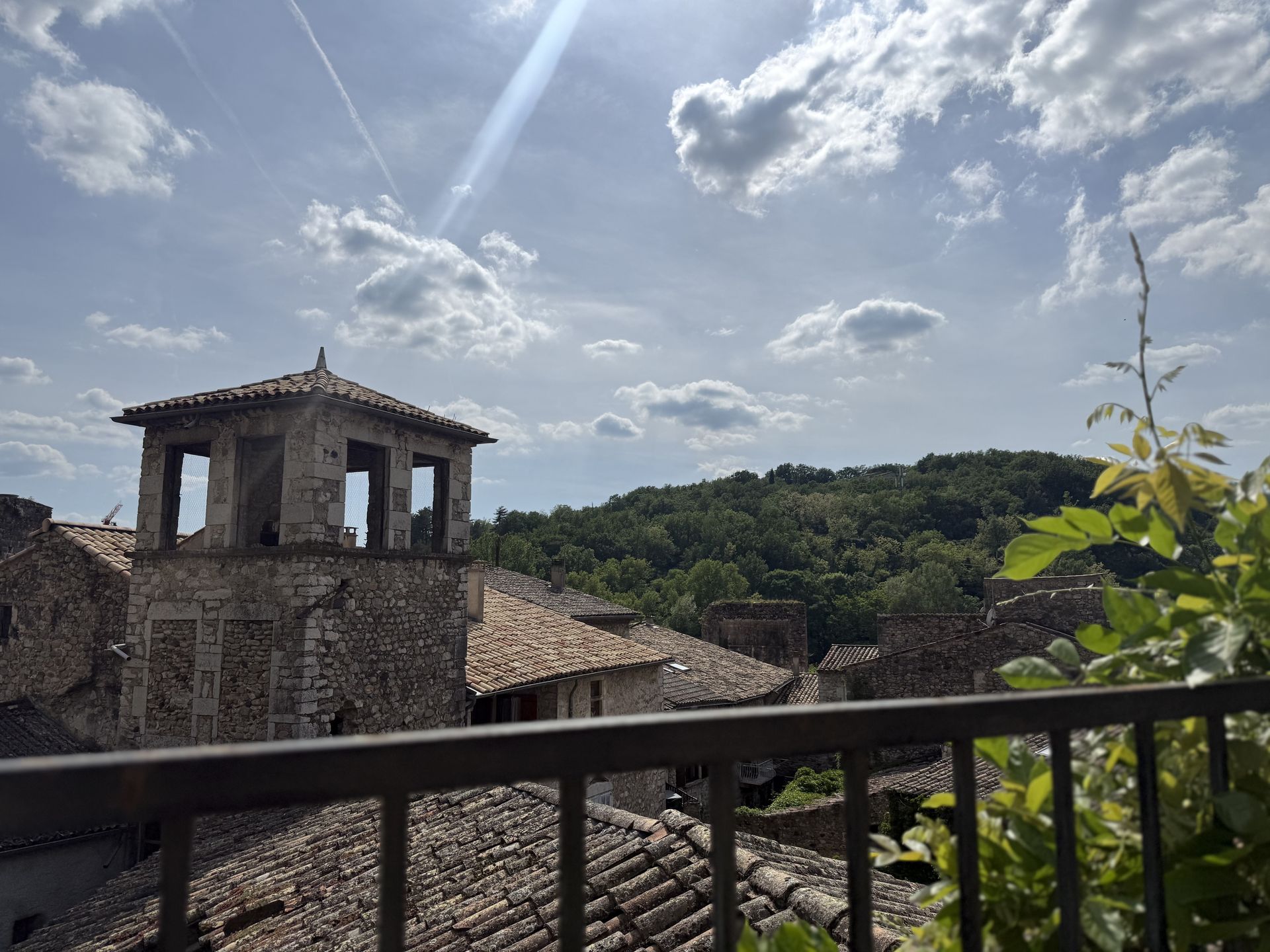 Balcon avec vue tour